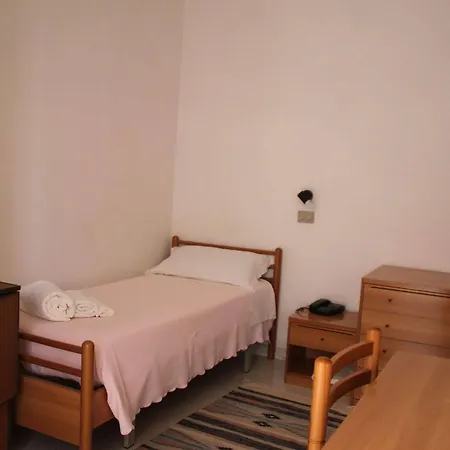 Europa Hotel 2*
