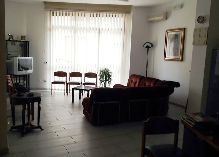 Europa Hotel 2*